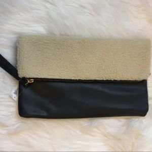 Beautiful winter clutch 👜